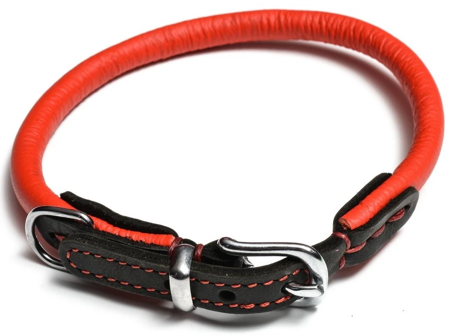 Timely halsbånd i rundsyet læder rødsort 35 cm - blød komfort til små og mellemstore hunde